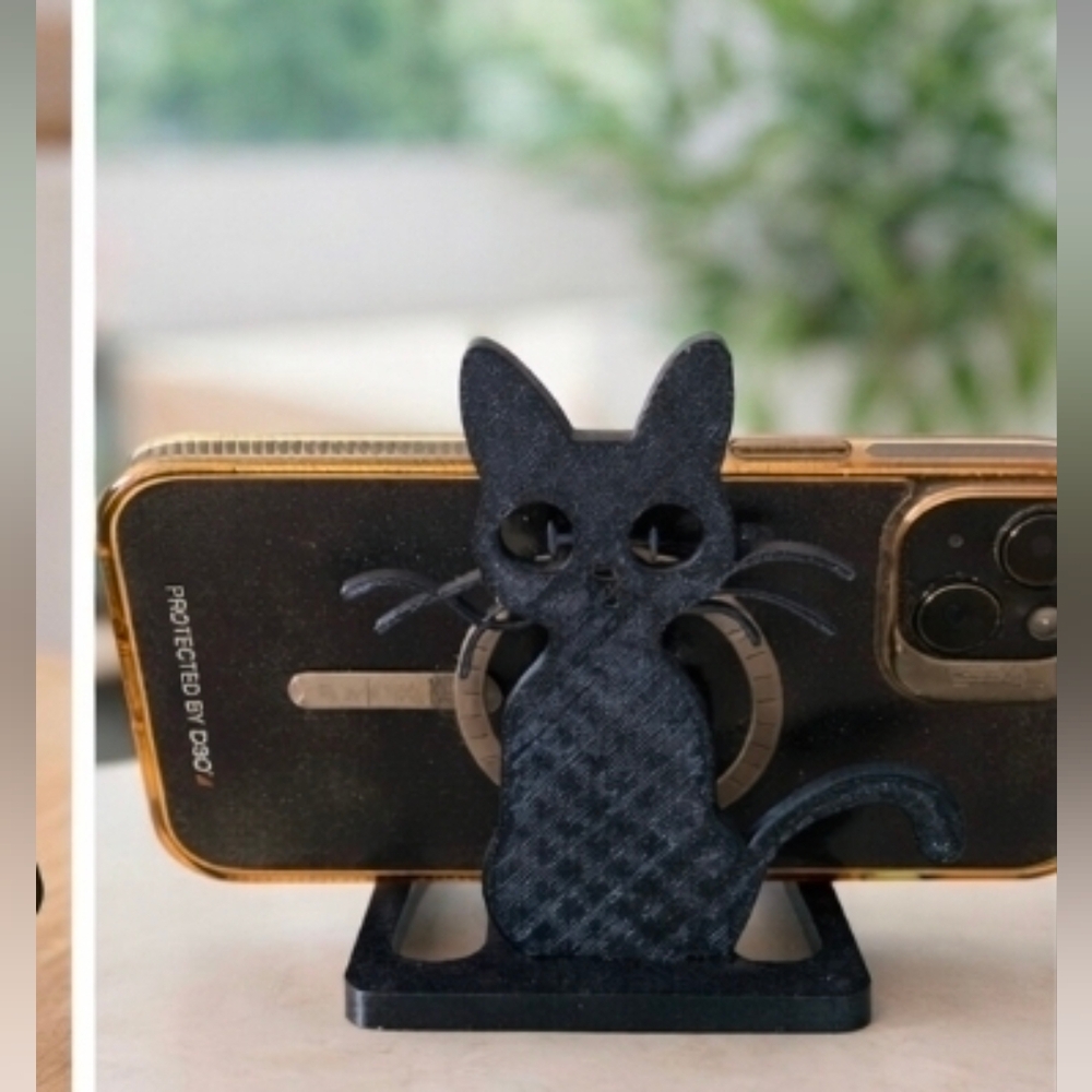 Phone Stand - Cat Design Made By Kylie! - Picture 2 of 6